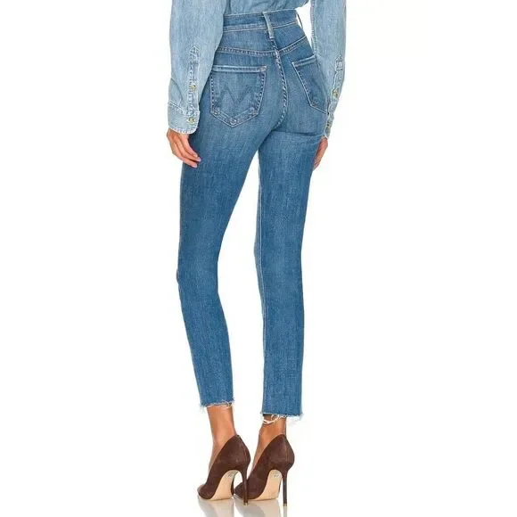 New Mother The Pixie DazzlerFrayStraight Jeans in Beginner's Luck Size 32